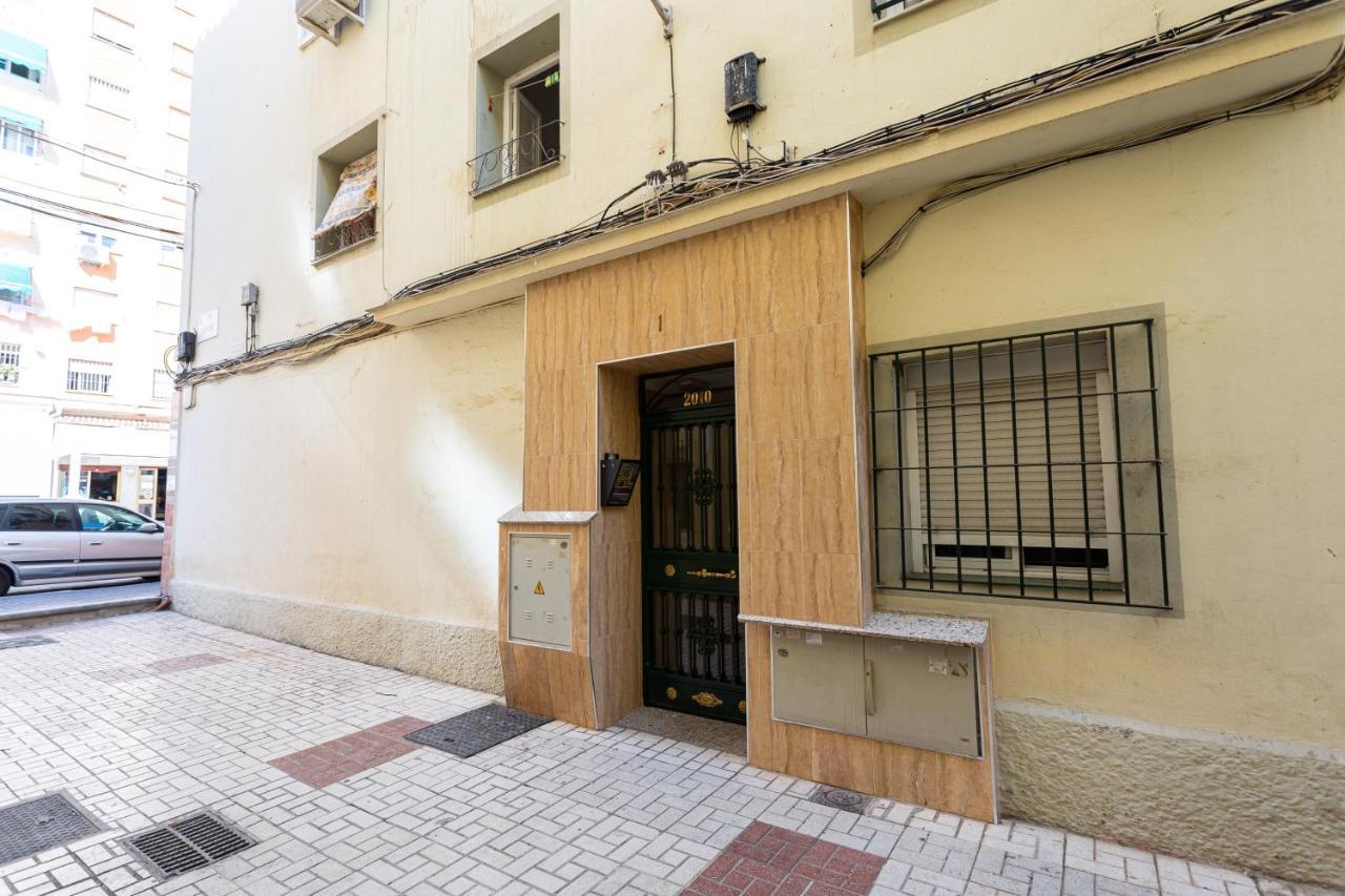 Holidays2Malaga Pasaje Cerca Estacion Tren Ave Exterior photo